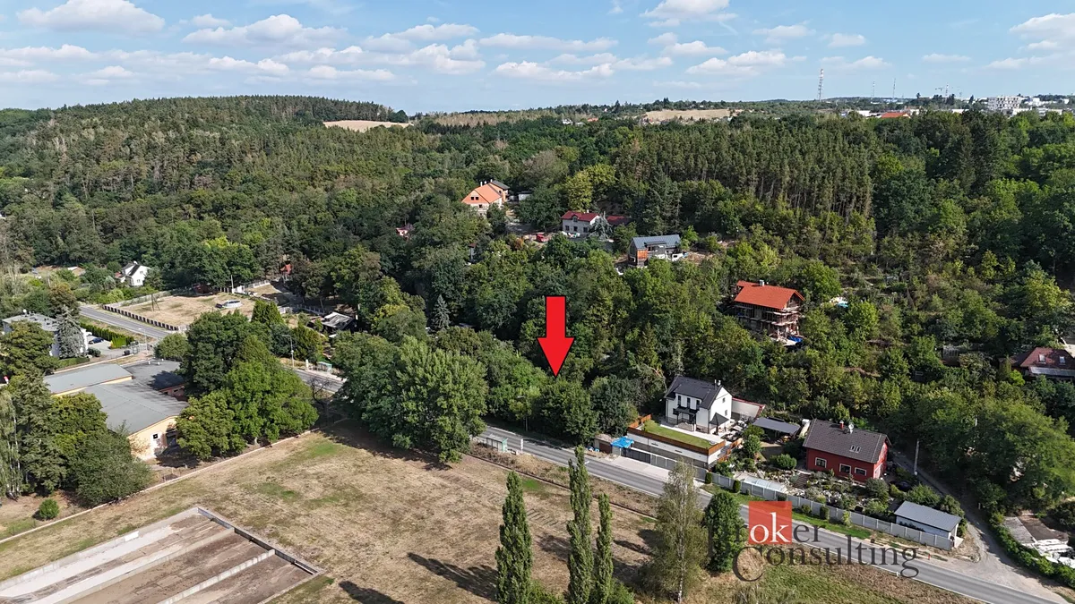 Prodej stavebního pozemku 2025 m²